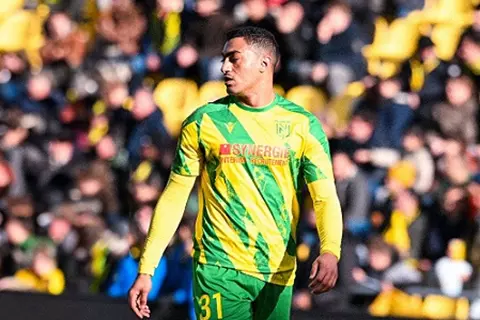 بعد غياب.. مصطفى محمد أساسيًا مع نانت أمام بريست في الدوري الفرنسي